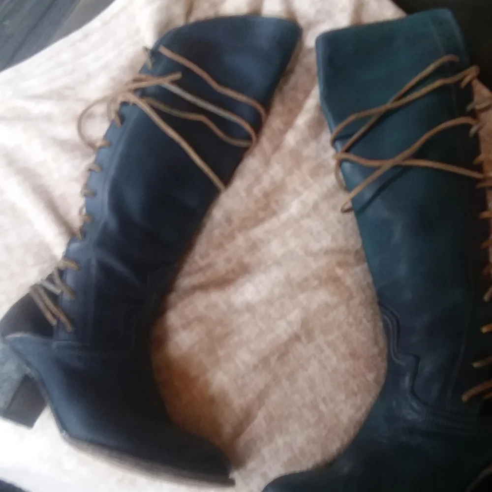 Free Bird by Steve Madden Coal Corset Boots